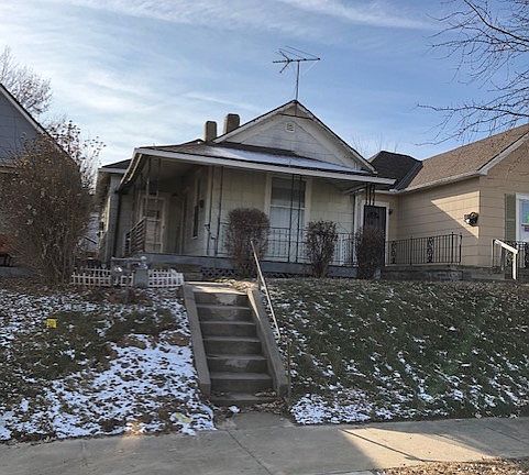 2nd image of 523 Splitlog Ave