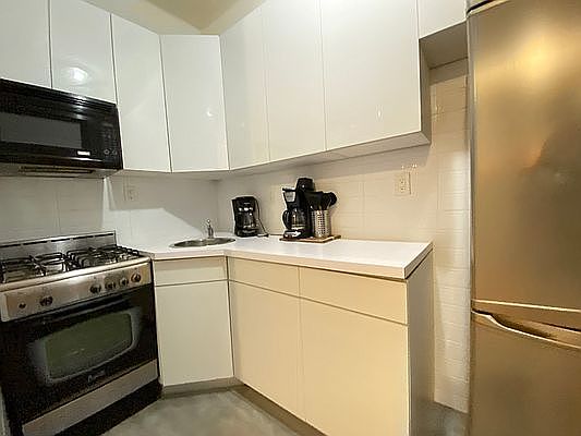 1st image of 1875 Lexington Ave #2G