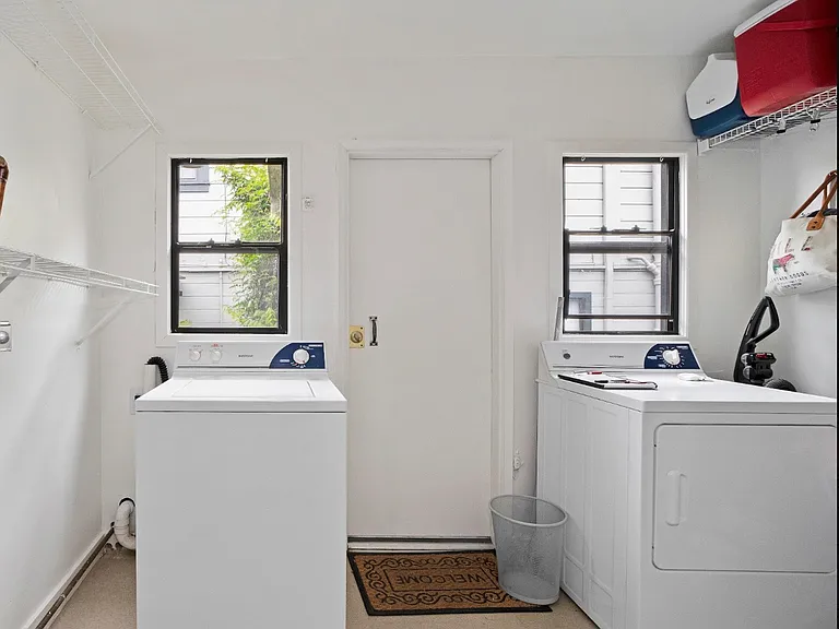 Shared laundty room