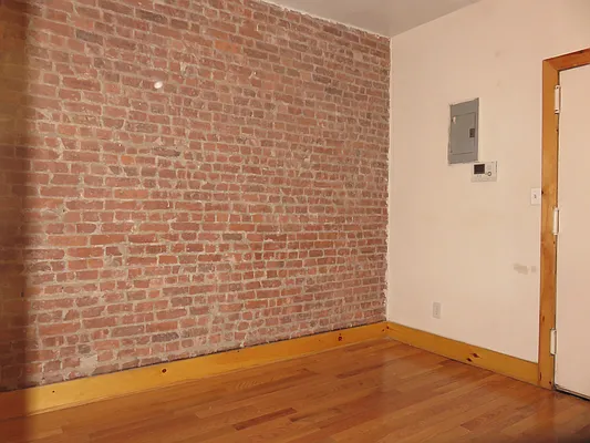 Rented by Rennit Inc. | media 19