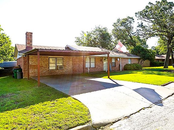 2nd image of 1303 Carrizo St