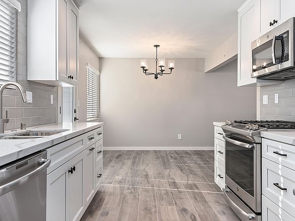 4th image of 596 Magna Vista St