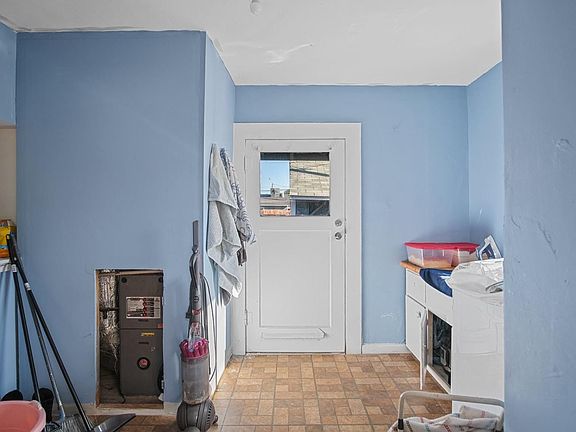 3rd image of 2548 5th St