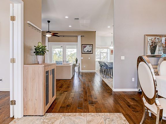 3rd image of 3100 Forest Creek Dr
