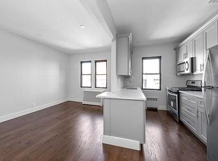 24-52 33rd St #2, Astoria, NY 11102