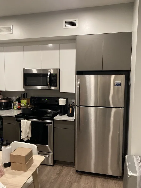Building Photo - 116 Hemenway St #2E