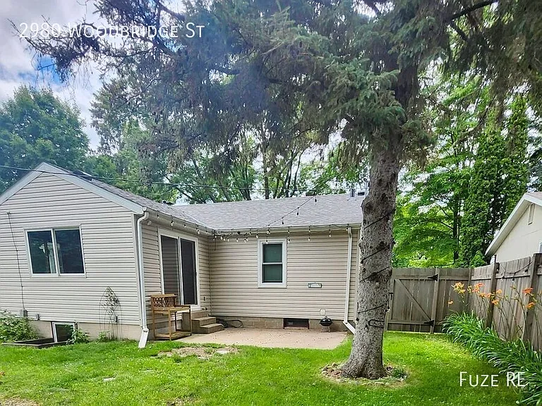 2980 Woodbridge St — Photo 2