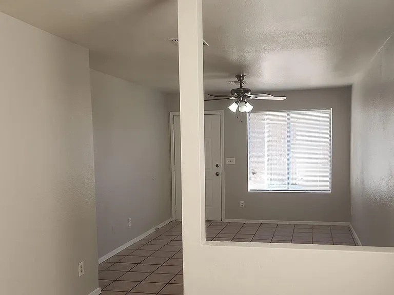 147 W Inglewood St #2 — Photo 11