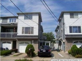 21 Elmtree Ave, Staten Island, NY 10306