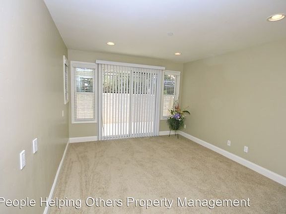 4th image of 4372 Cleveland Ave