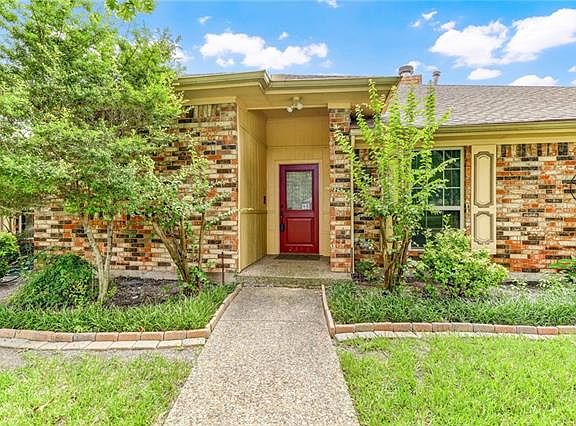 3rd image of 2510 Bluebonnet Dr