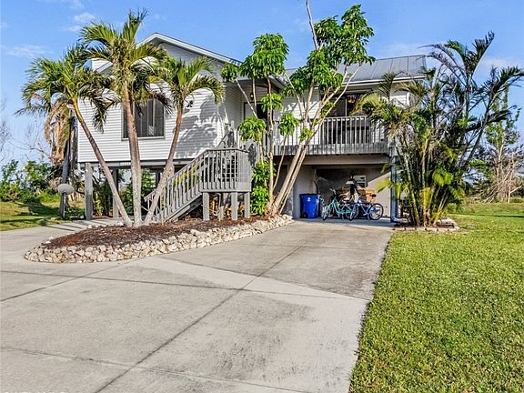 3rd image of 4464 Lake Heather Cir