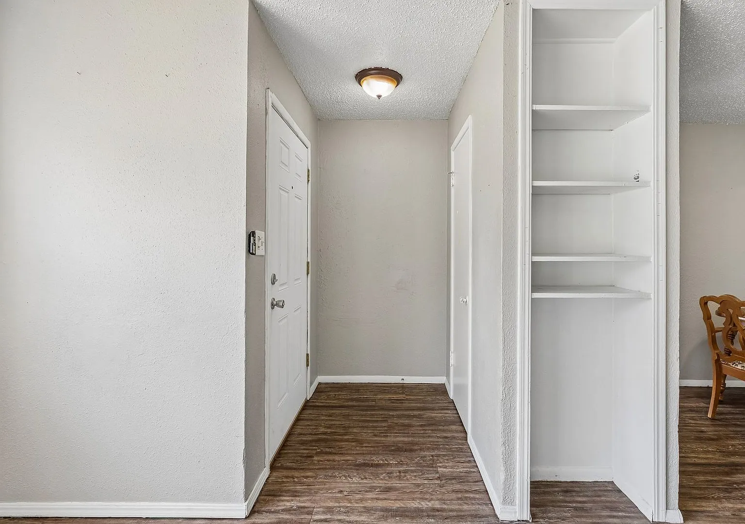 4405 SE 20th St — Photo 2