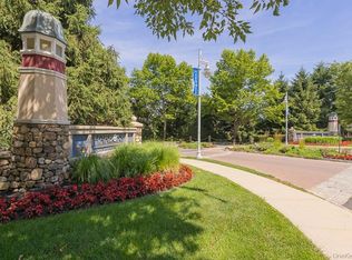 1321 Round Pointe Dr, Haverstraw, NY 10927