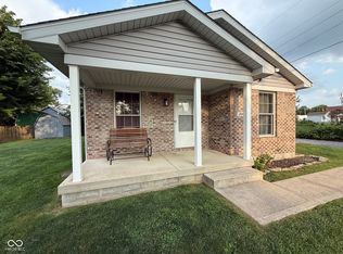 206 N Mulberry St, Waldron, IN 46182