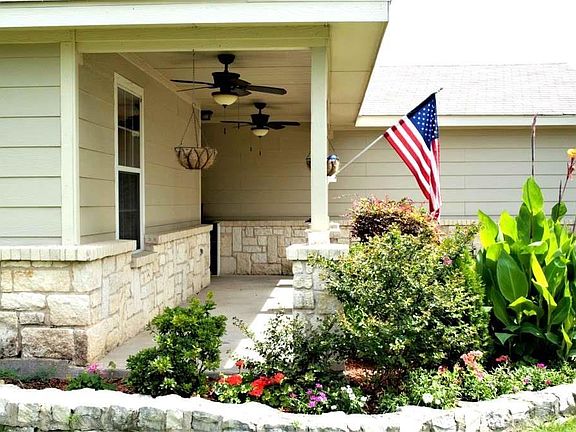 3rd image of 2417 Abraham Lincoln Dr