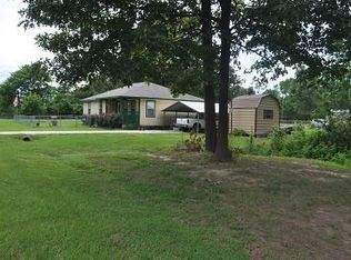 500 S Canyon Dr, Onalaska, TX 77360
