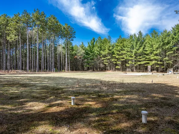 W4932 10th Ave, Necedah, WI 54646
