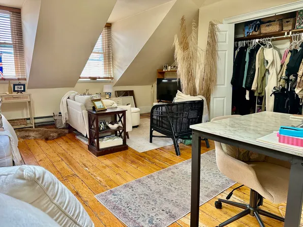 32 Irving St, Boston, MA