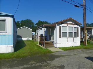 18 Ferri Dr, Waterford, CT 06385