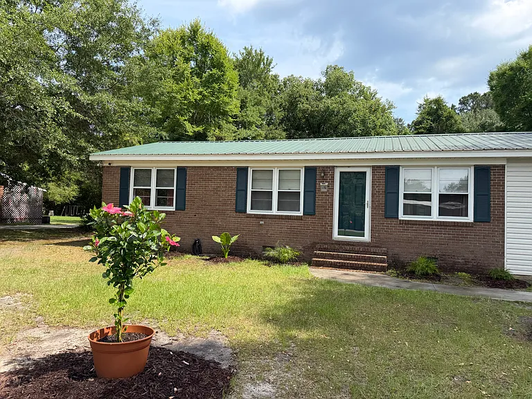 Cox Ferry Rd — Photo 37