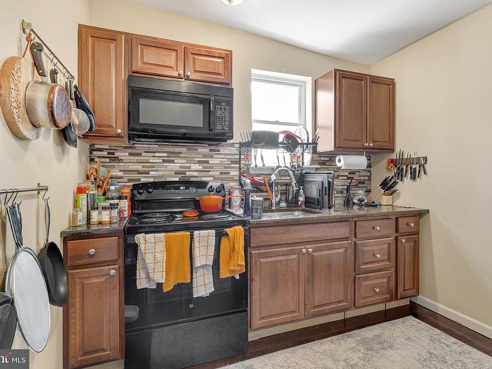1st image of 1536 S 19th St #2