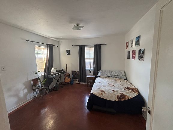2nd image of 1611 N Forgeus Ave