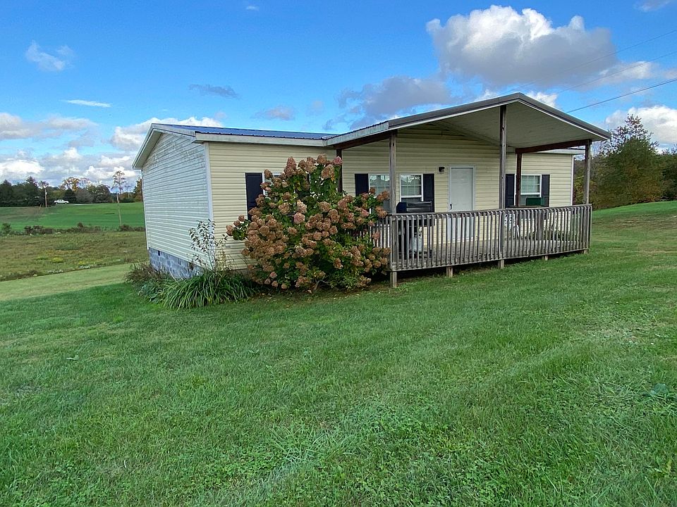 1st image of 204 Lilac Ln