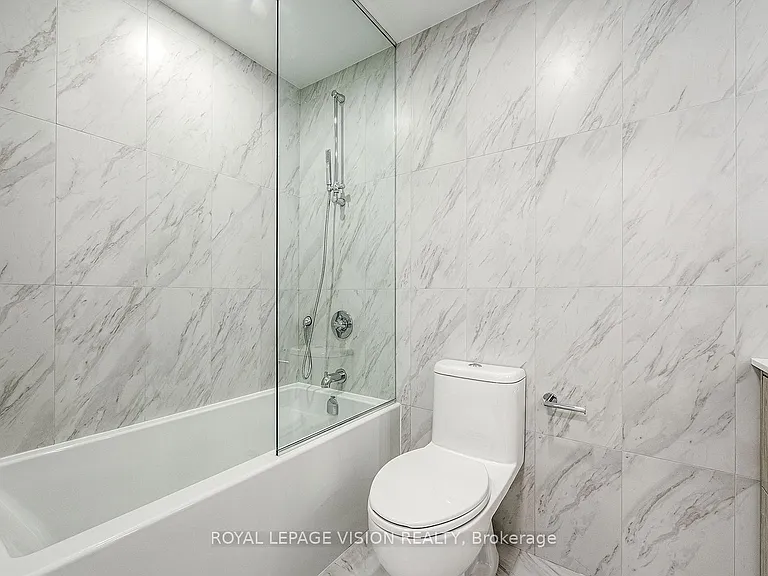 858 Dupont St #401 — Photo 3