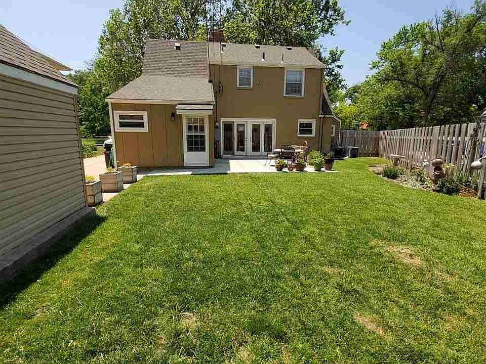 12 Hyde Park Dr, Hutchinson, KS 67502 Zillow