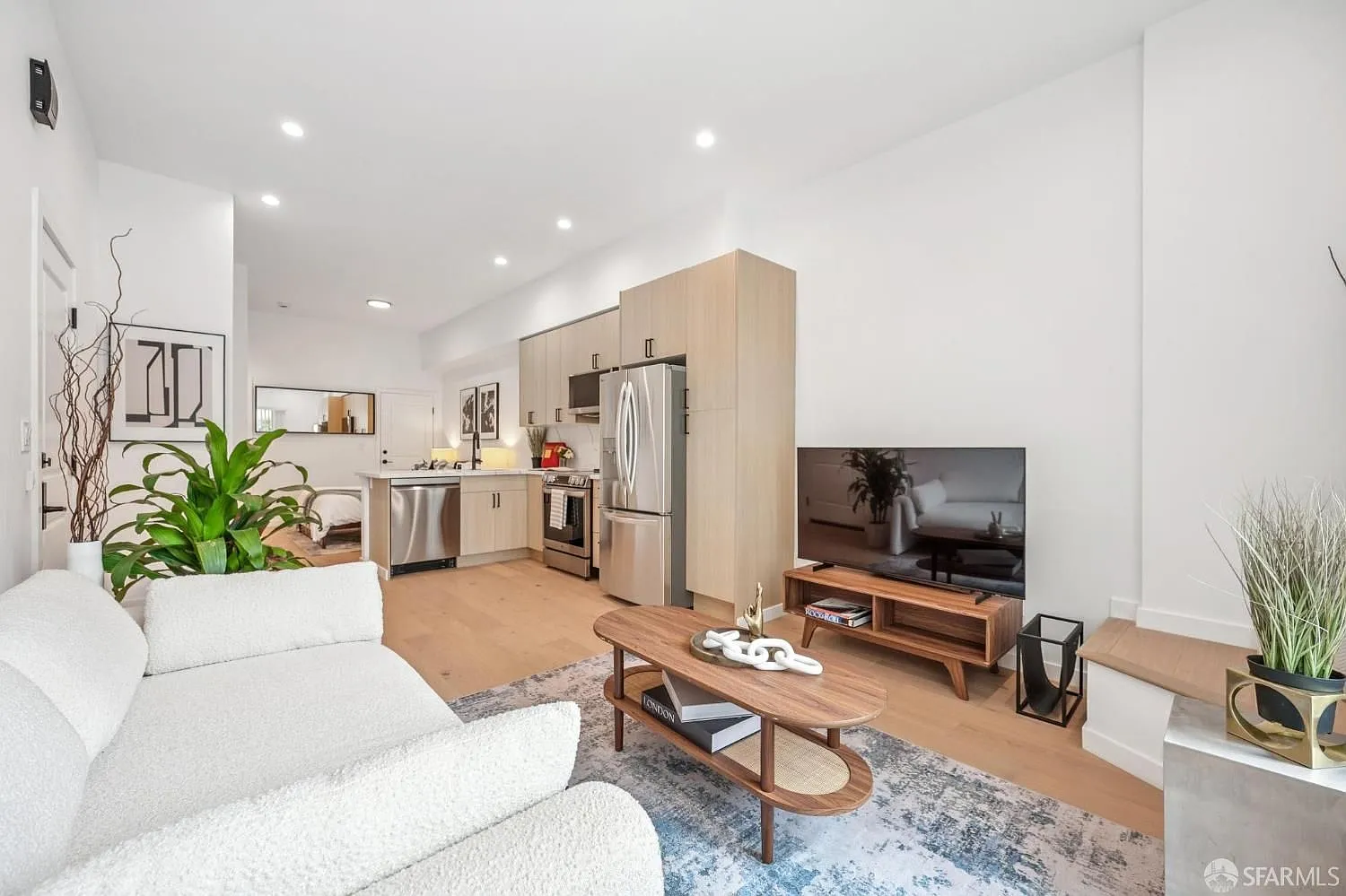 Studio, $4,895 — Photo 2