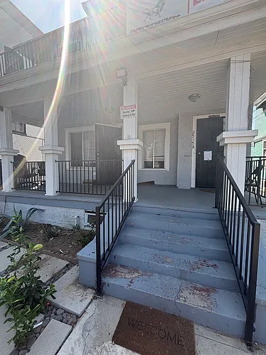 2515 S Catalina St #1 Photo 1