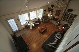 4th image of 13019 Summerhill Dr