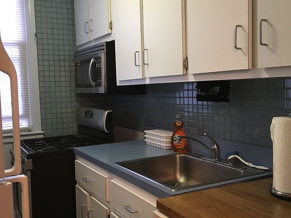 1st image of 1791 E 54th St