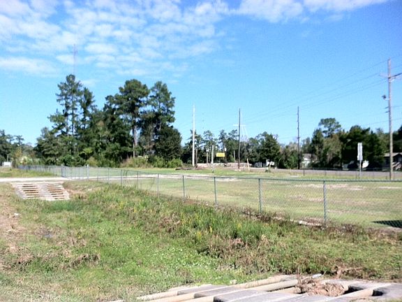4th image of 2033 Highway 96 S