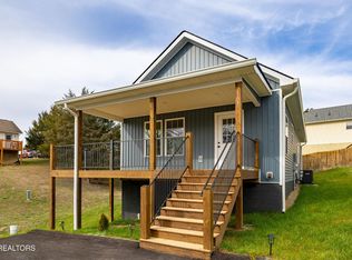 2507 Grotto Ln, Sevierville, TN 37876