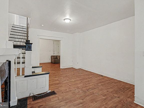 5th image of 4813 N Warnock St