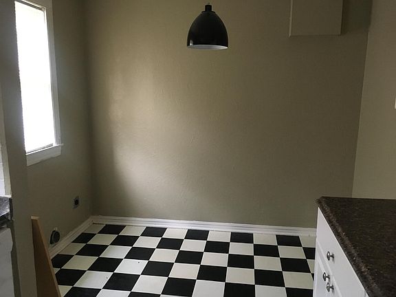 3rd image of 4613 N Military Ave