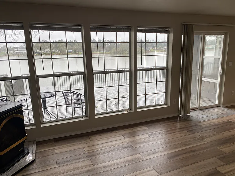 677 Lake Island Ave SE — Photo 11