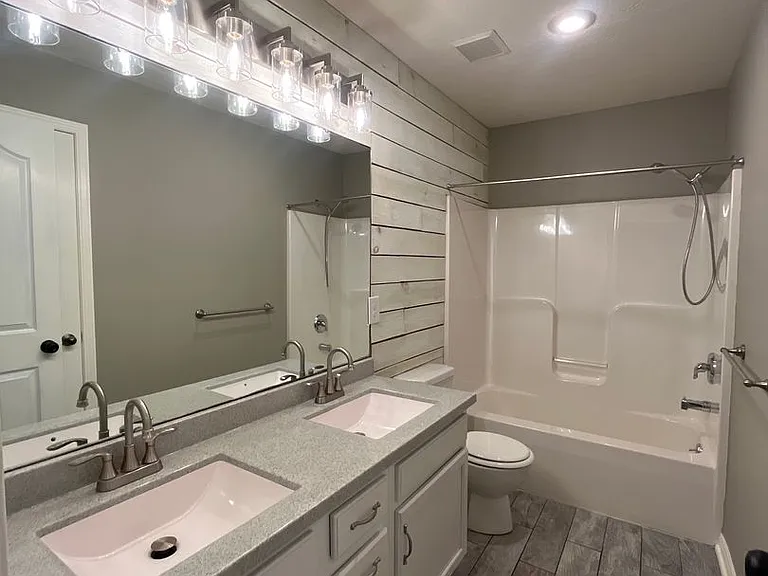5733 S Lexington Ave — Photo 16