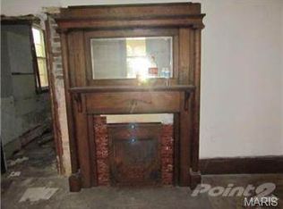 249 Railroad St, Bourbon, MO 65441