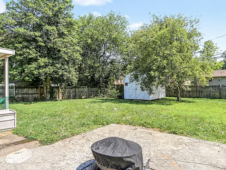 103 Maple Ave — Photo 22