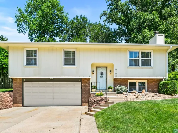 16708 William St, Omaha, NE 68130