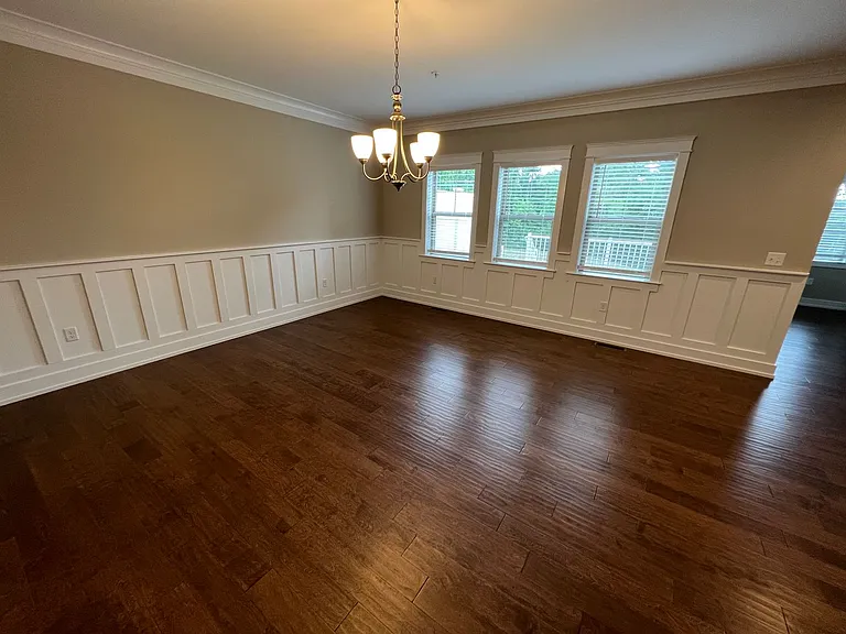 5016 Royal Ave — Photo 2