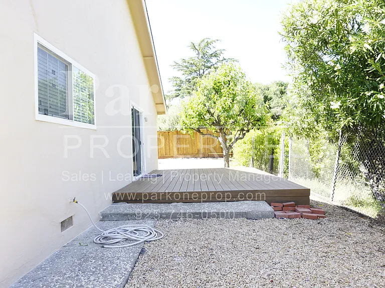 2119 Norse Dr — Photo 14