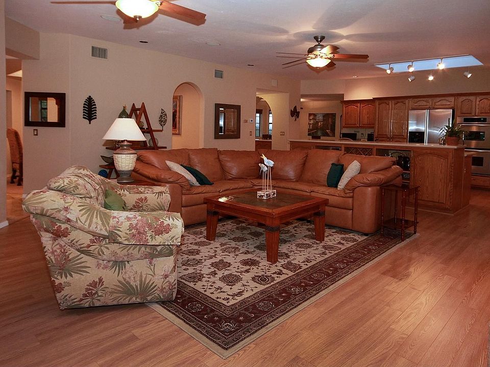 2nd image of 6240 N Canon Del Pajaro