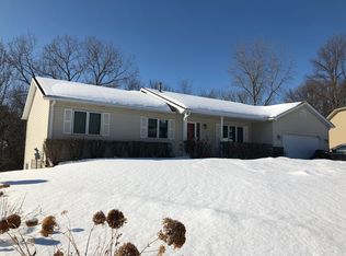 7921 Banks Path, Inver Grove Heights, MN 55077