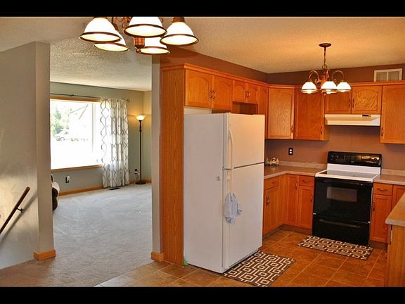 Living Room / Kitchen