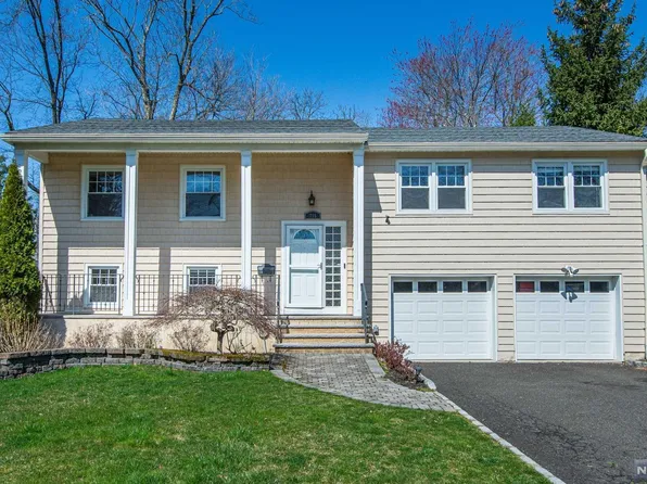 795 Ridgewood Rd, Millburn, NJ 07041