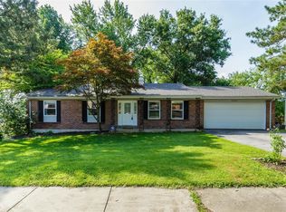 13254 Cochero Dr, Saint Louis, MO 63141